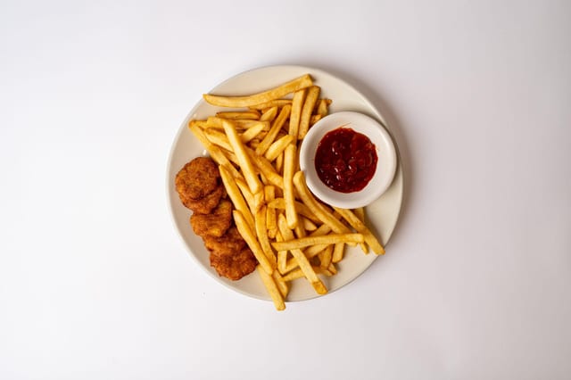 Chicken Nuggets (4 pcs).