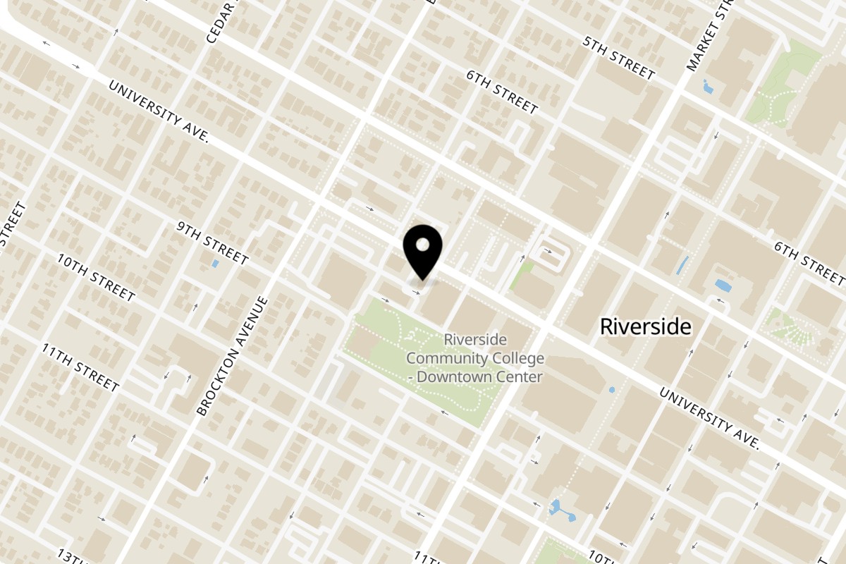 Map showing the location of Mandi Xpress Riverside on 3940 University Ave in Riverside