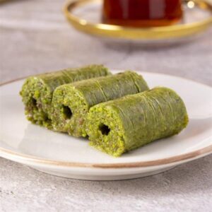 Pistachio roll Baklava(3 piece)